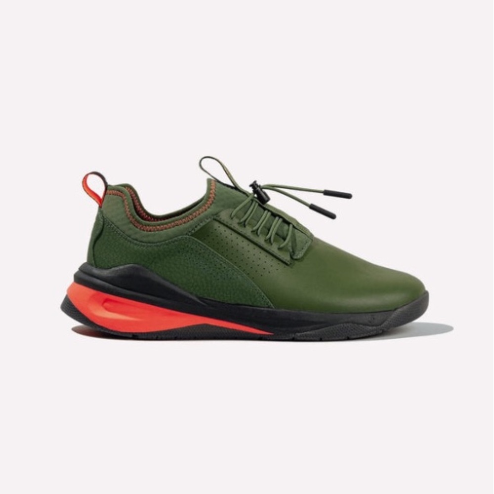 New Clove Classic Limited Edition Juniper Berry Size 9.5 Nursing Slip On Sneaker